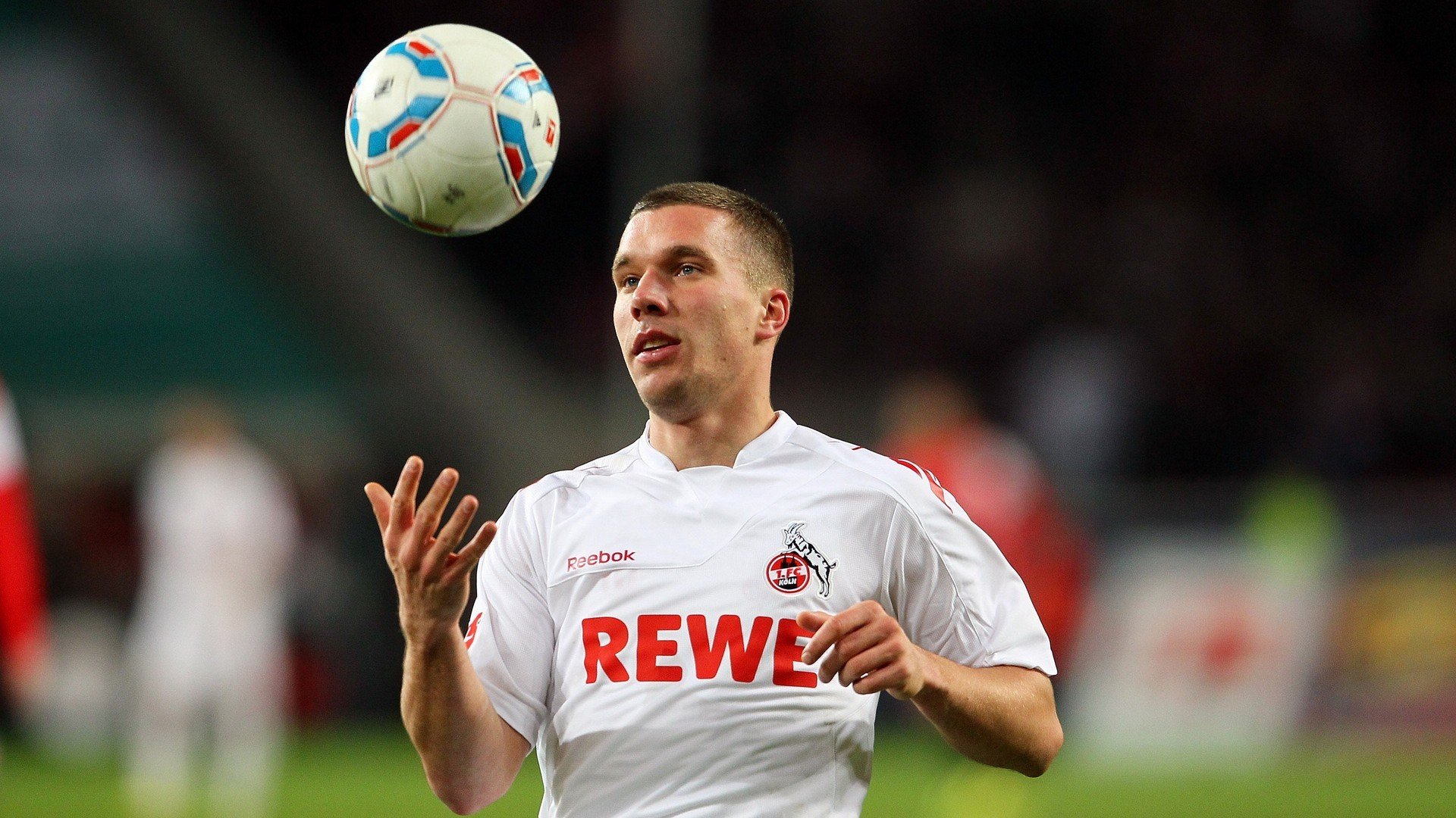 冰球联赛火爆开幕，南方城市首次承办，冰球 联赛